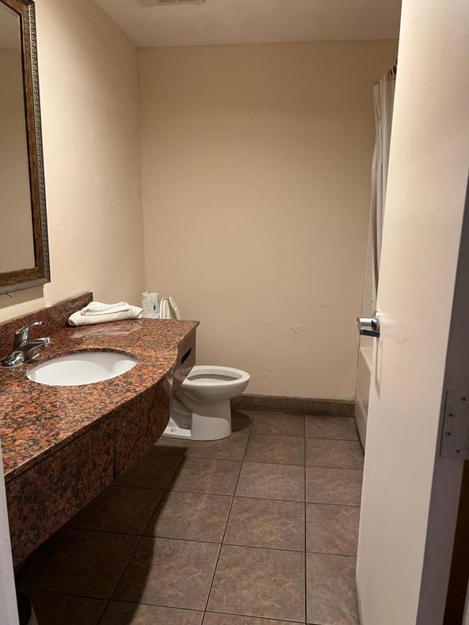 Metro Inn & Suites Jacksonville Bagian luar foto