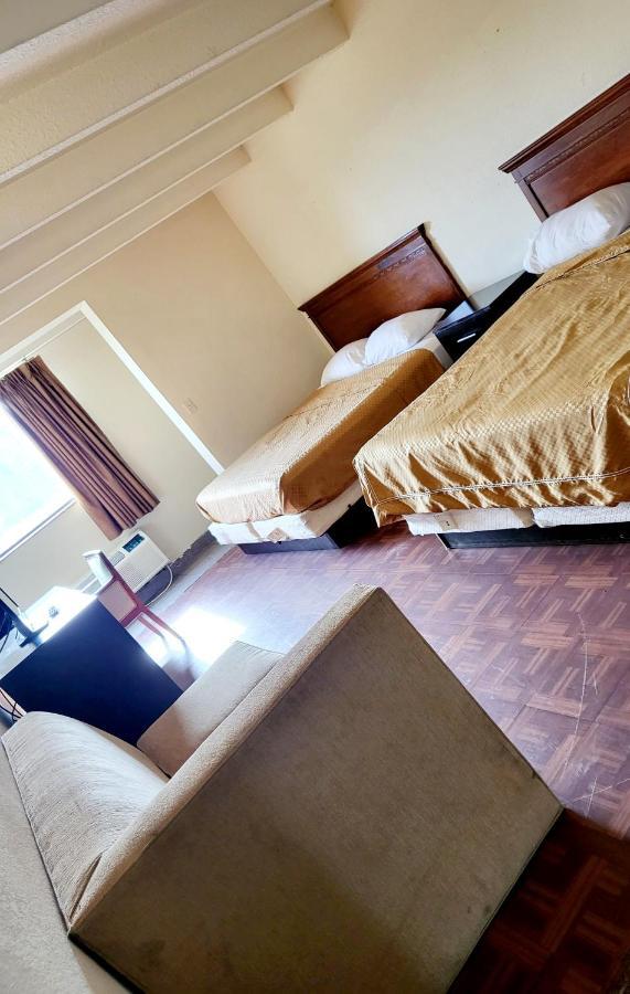 Metro Inn & Suites Jacksonville Bagian luar foto